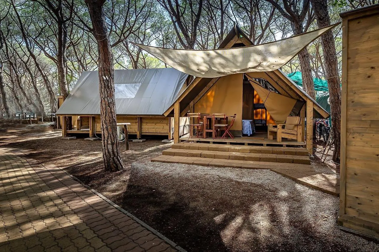 **  Camping Internazionale Etruria Castiglione della Pescaia Italie